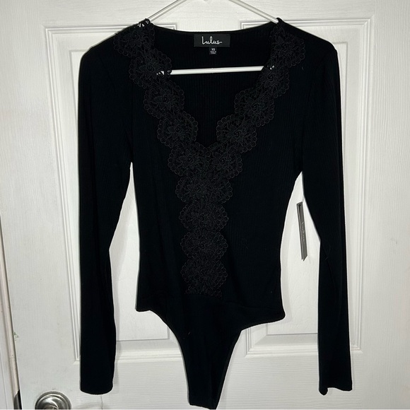 Lulu’s Come Back To You Black Lace Long Sleeve Ribbed Bodysuit Size XS NWT - Picture 2 of 10